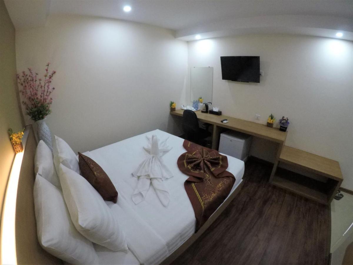 Yangon Hotel 57 Екстер'єр фото